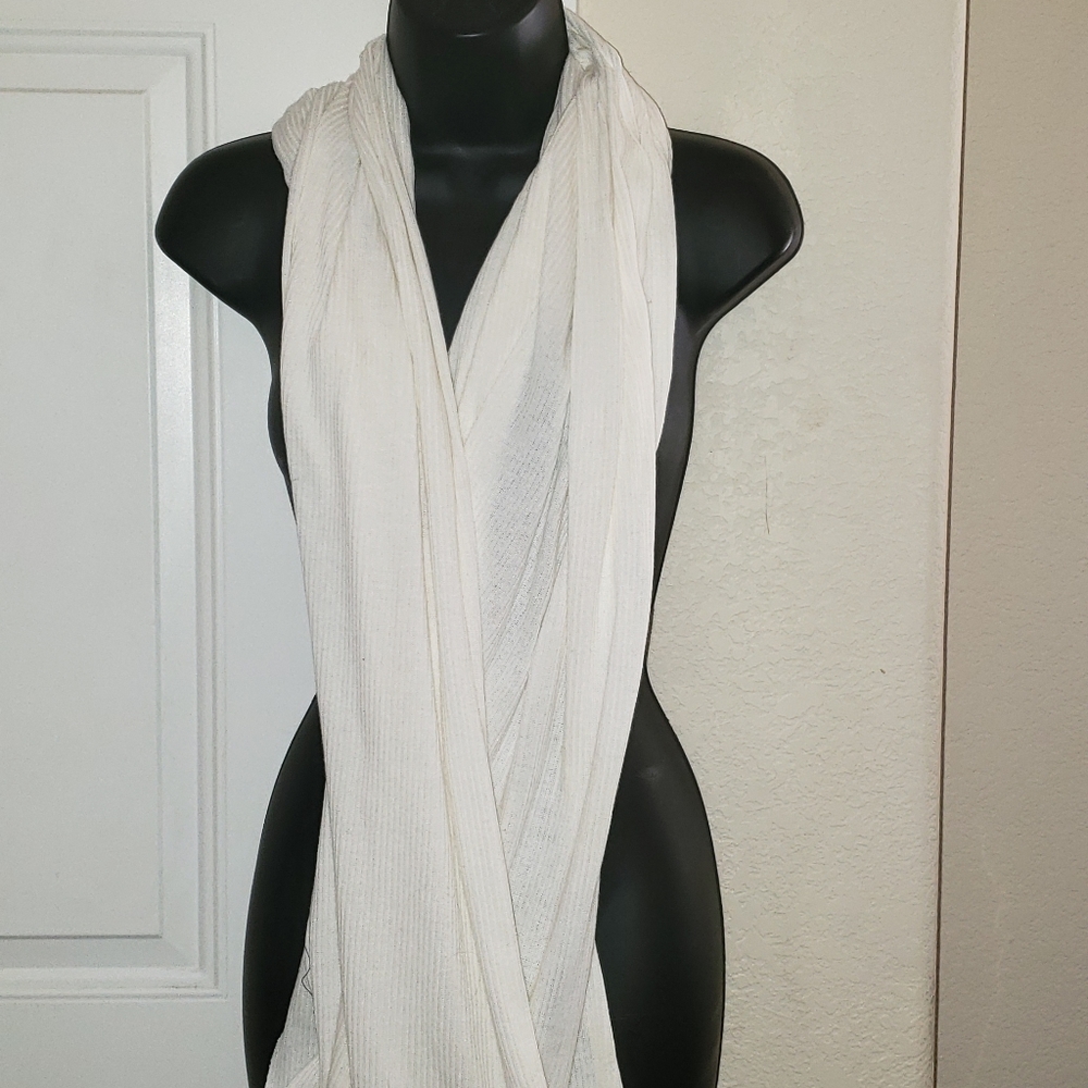 Tresics Luxury Cream Scarf